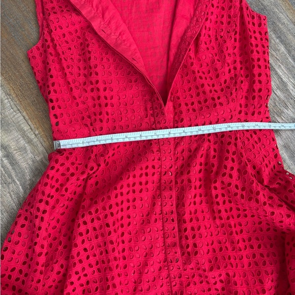 Carolina Herrera Red Eyelet Asymmetrical Shirt Dress size 6 - Picture 4 of 15